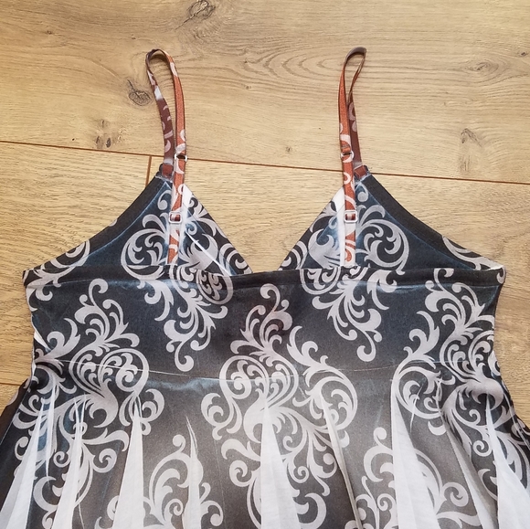 Mudd Peplum Pleated Camisole Top Purple Swirl Pattern {Medium} - Picture 9 of 9